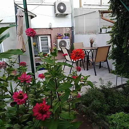 Kamenitza Guest Flat Διαμέρισμα *